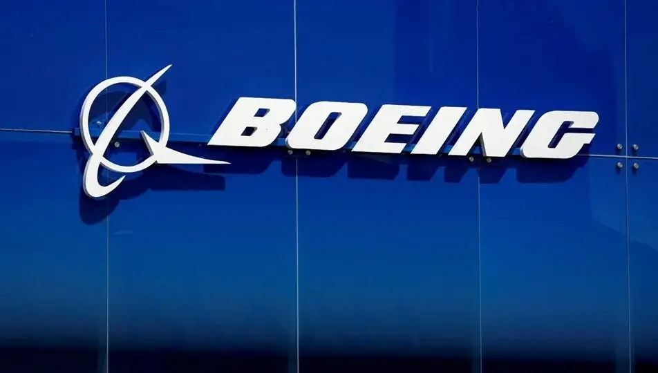 Boeing Nasıl Kuruldu, Boeing’in ticari uçak modelleri, modern havacılığın temel taşlarını oluşturuyor.