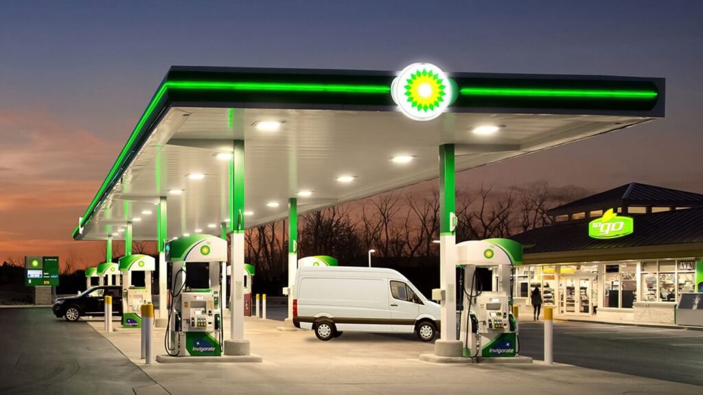 BP petrol, çevresel etkileri azaltma ve enerji dönüşümüne katkı sağlamak için çeşitli projelere imza atıyor.