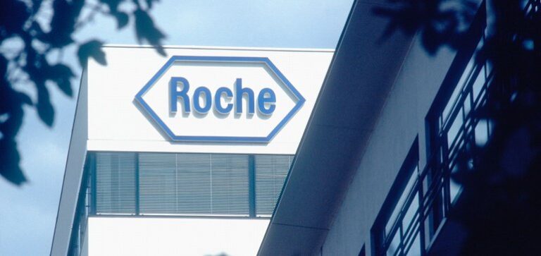 Roche, dijital sağlık çözümleriyle hastaların sağlık verilerini analiz ederek, daha hızlı ve doğru teşhisler sunmayı hedefliyor.