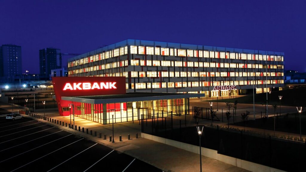 Akbank Nasıl Kuruldu, Akbank’ın internet şubesi ile tüm bankacılık işlemlerinizi hızlı ve güvenli bir şekilde yapabilirsiniz. Akbank kredi kartı başvurusu ve Akbank kredi başvurusu gibi işlemleri birkaç adımda tamamlayarak zaman kazanabilirsiniz.