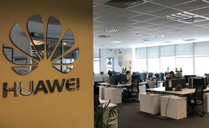Huawei Nasıl Kuruldu, Huawei'nin kurucusu Ren Zhengfei’nin Çin'de bir mühendislik toplantısında konuşma yaptığı an.